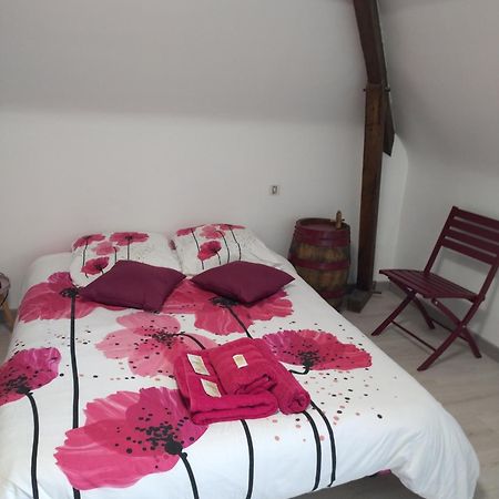 Bed and Breakfast Le Curieux De Conques Saint-Cyprien-sur-Dourdou Экстерьер фото