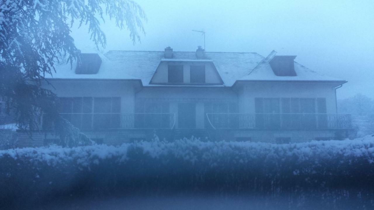 Bed and Breakfast Le Curieux De Conques Saint-Cyprien-sur-Dourdou Экстерьер фото