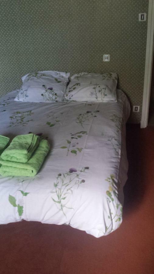 Bed and Breakfast Le Curieux De Conques Saint-Cyprien-sur-Dourdou Экстерьер фото
